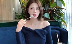 18女下面流水不遮图网站